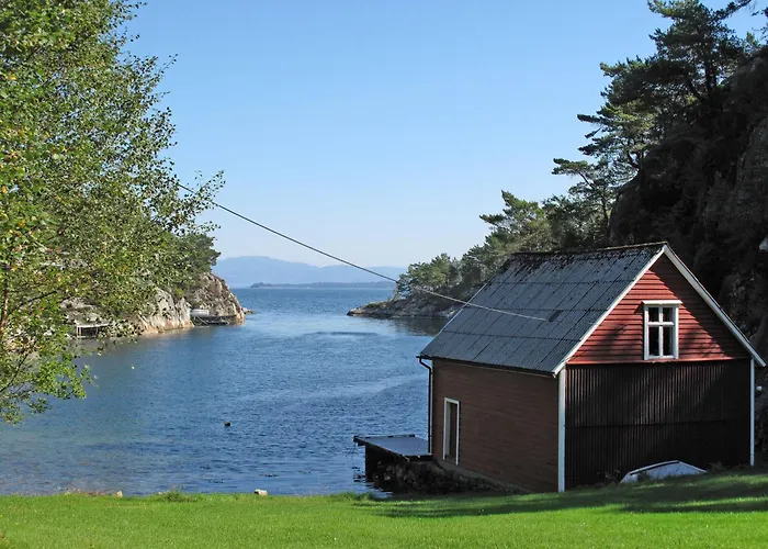 Holiday home Laksevagen By Interhome Bruntveit